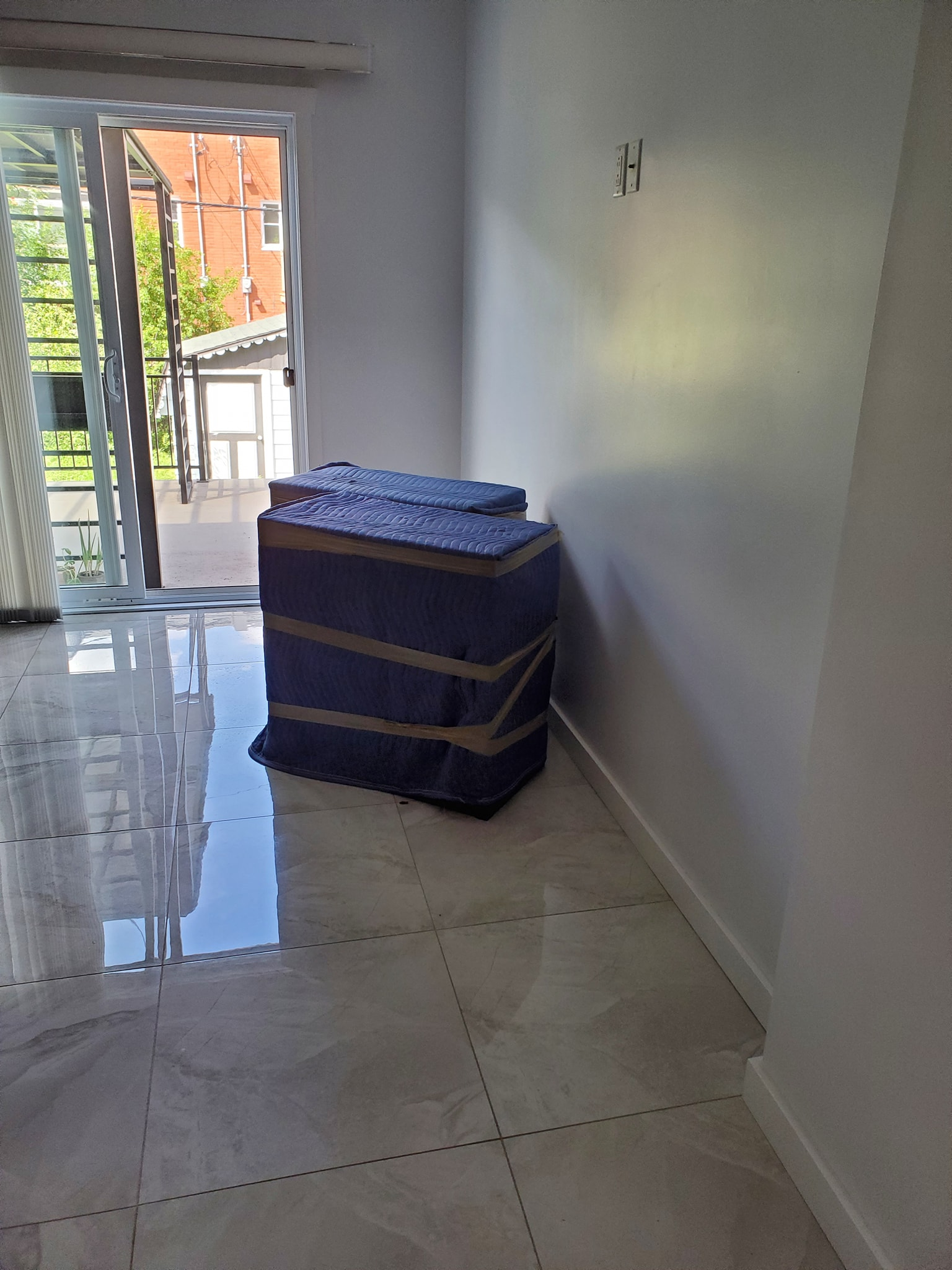 PHOTO-DESCRIPTION-PHOTO